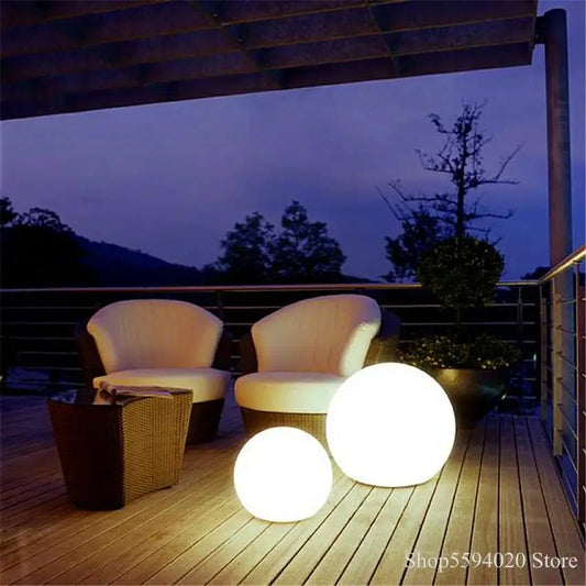 Cozy LED Ball Floor Lamp – Warm Ambient Globe Light for Relaxed Spaces