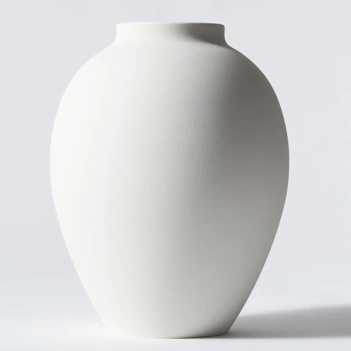 Black Large Round Vase – Rustic Iron Pottery‑Look Decorative Vase for Modern Farmhouse & Home Centerpieces