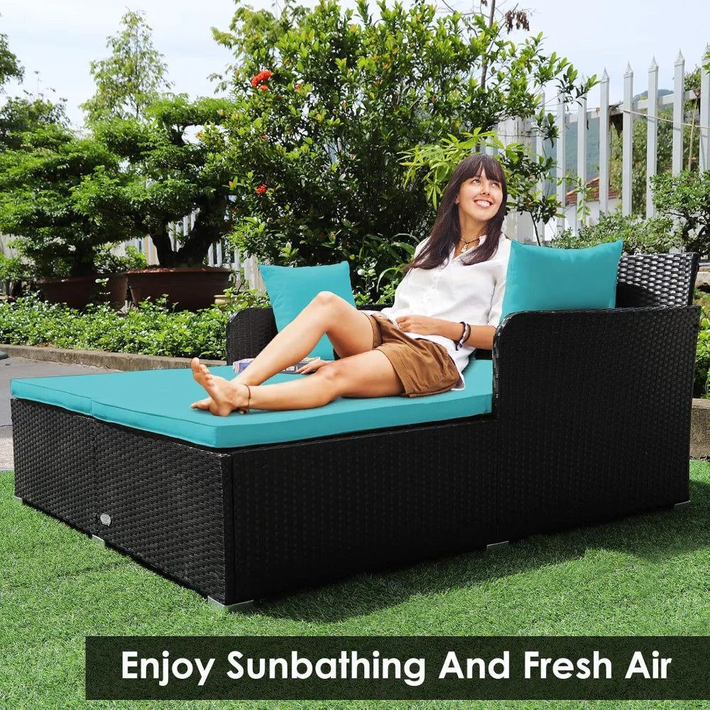 Outdoor Rattan Daybed – Wicker Sunbed with Spacious Seat, Upholstered Cushion & High‑Resilience Sponge
