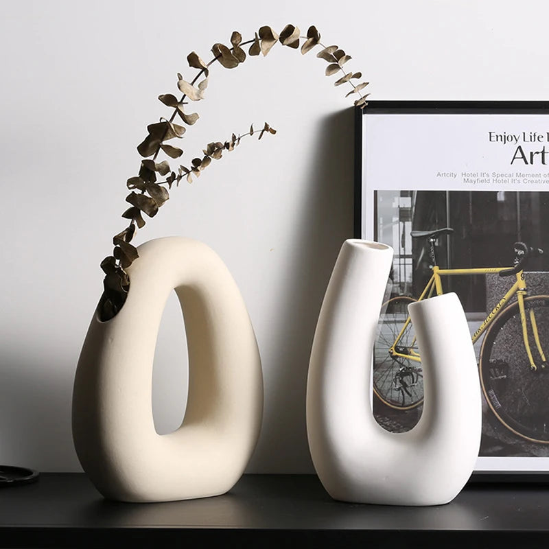 Nordic Abstract Ceramic Vase – Modern Minimalist Home Decor