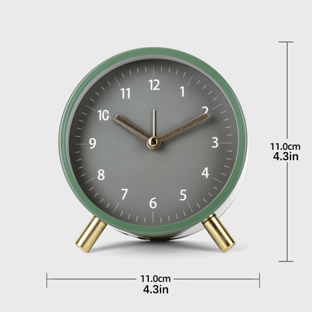 Nordic Retro Analog Desk Clock – Silent Bedside Alarm with Backlight