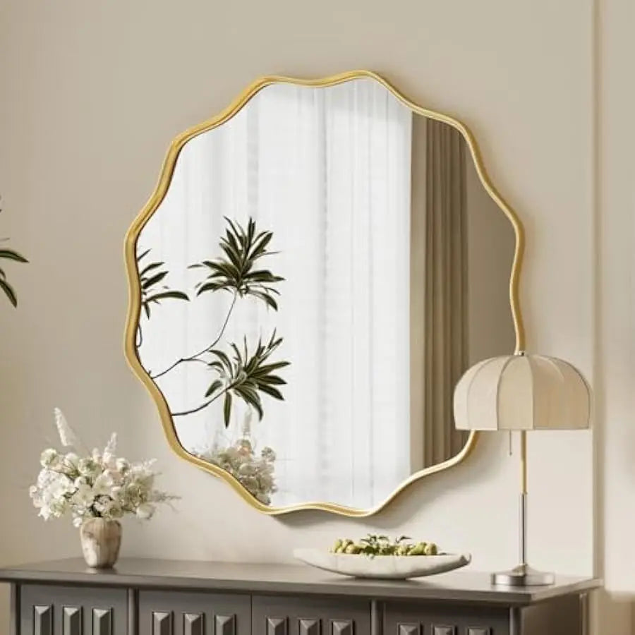 Gold Scalloped Round Wall Mirror – 24"