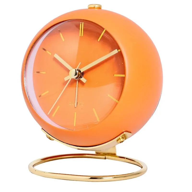 Minimalist Nordic Desk Clock – Silent Retro Bedside Alarm Clock
