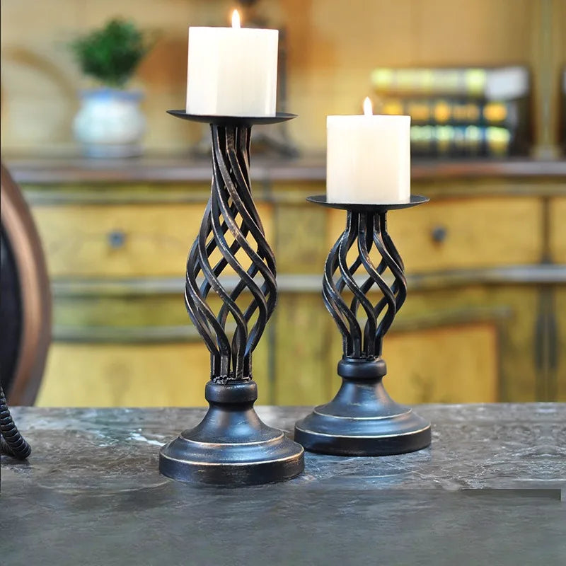 Retro Twisted‑Stem Candlestick – Matte Black Metal Holder for Modern Ambient Lighting