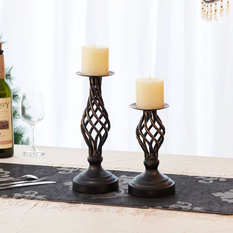 Retro Twisted‑Stem Candlestick – Matte Black Metal Holder for Modern Ambient Lighting