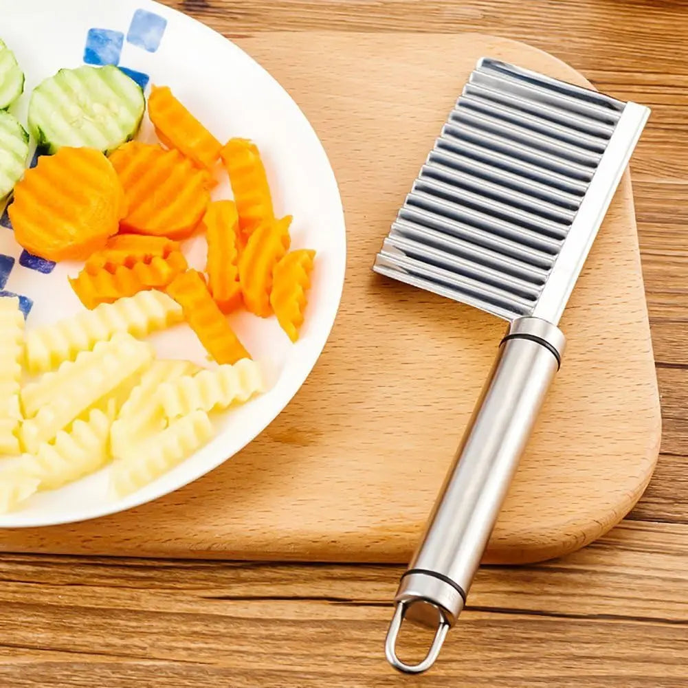 Stainless Steel Wavy French Fry Cutter – Crinkle Slicer for Potatoes, Carrots & Veggies