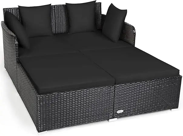Outdoor Rattan Daybed – Wicker Sunbed with Spacious Seat, Upholstered Cushion & High‑Resilience Sponge