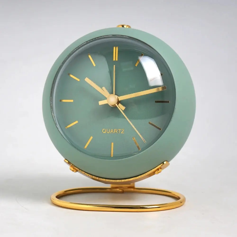 Minimalist Nordic Desk Clock – Silent Retro Bedside Alarm Clock