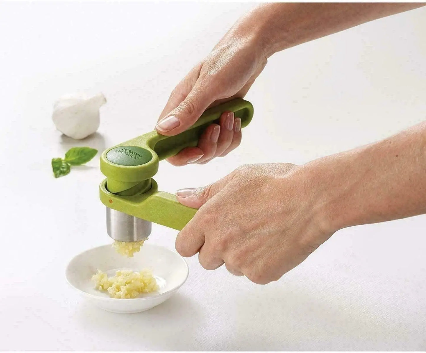 Ergonomic Twist‑Action Garlic Press – Stainless Steel Hand Juicer, Easy‑Clean & Dishwasher‑Safe (Green)