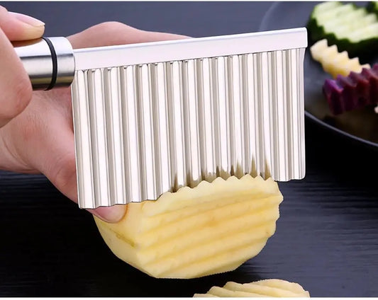 Stainless Steel Wavy French Fry Cutter – Crinkle Slicer for Potatoes, Carrots & Veggies