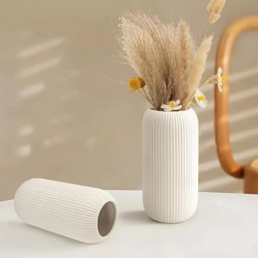 Modern Small Ribbed Ceramic Vase – Textured Decorative Flower Vase for Home Décor & Coffee Table Styling