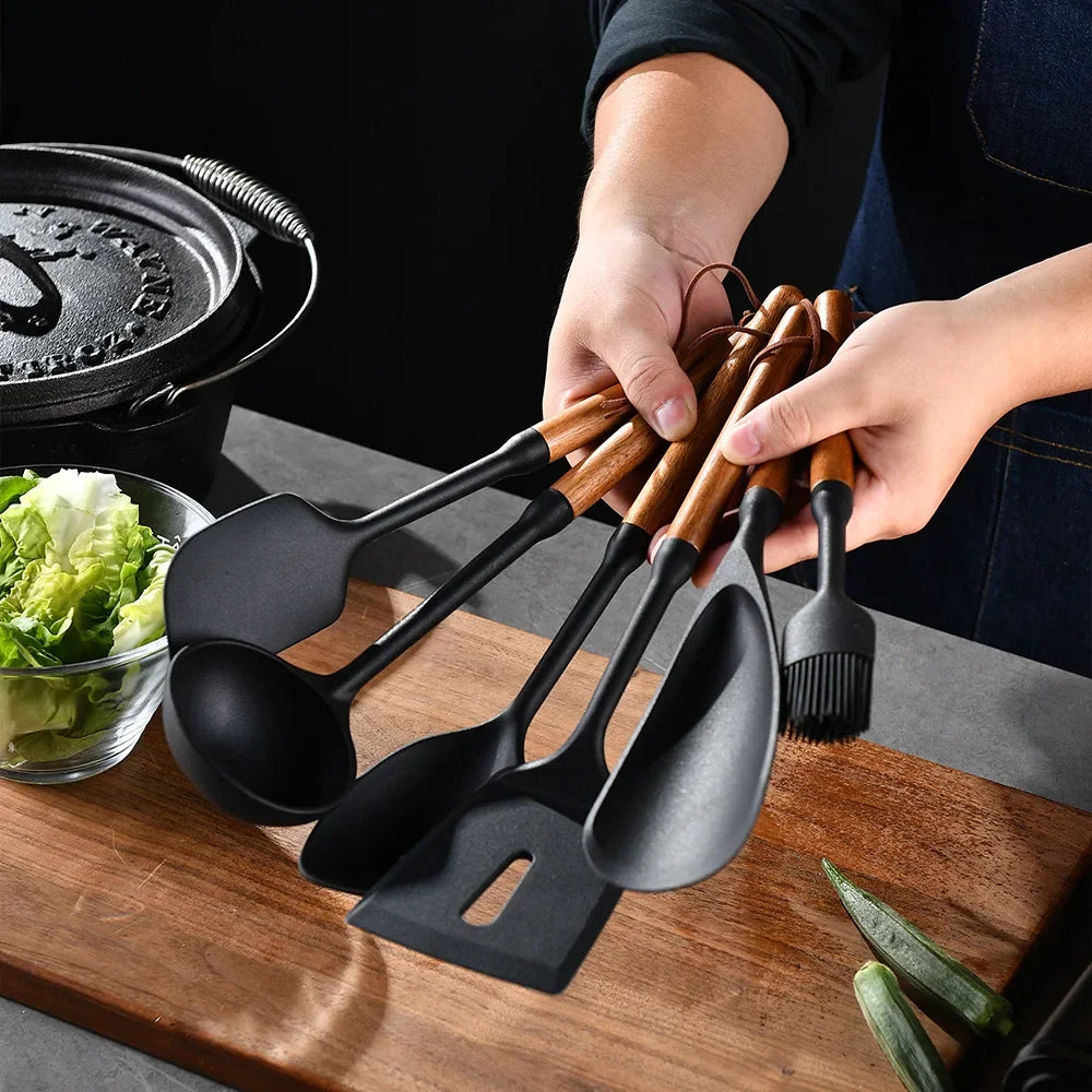 7Pcs Black Silicone Wooden Handle Cooking Tool Non-stick Kitchen Utensils