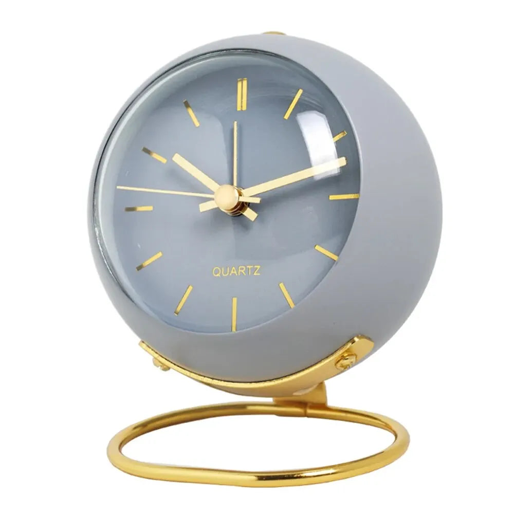 Minimalist Nordic Desk Clock – Silent Retro Bedside Alarm Clock