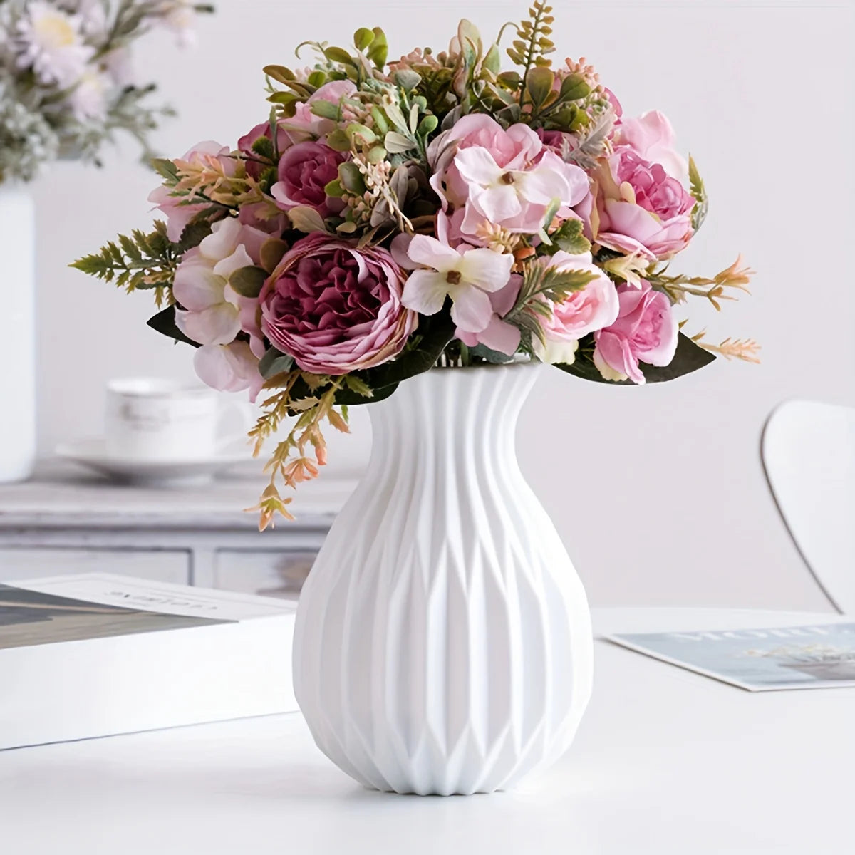 Shatterproof Hydroponic Plant Vase for Tabletop Decor