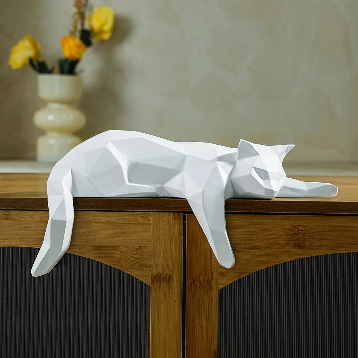 White or Black Geometric Cat Statue – Modern Lying Cat Figurine for Home, Office & Shelf Décor