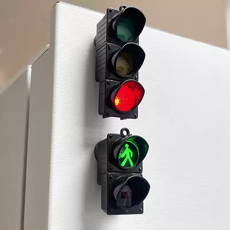 New Traffic Light Magnetic Refrigerator Stickers Traffic Toy Pedestrian Light Creative Magnetic Decoration Accessories  magnets