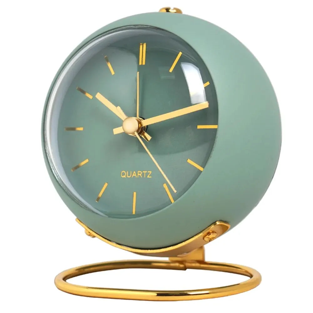 Minimalist Nordic Desk Clock – Silent Retro Bedside Alarm Clock