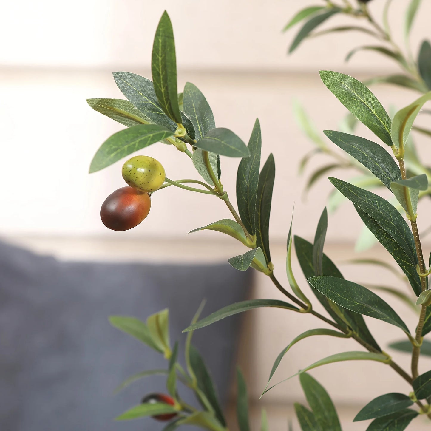 Artificial Olive Tree – Potted Faux Silk Plant with Natural Wood Trunk & Lifelike Olives for Home or Office